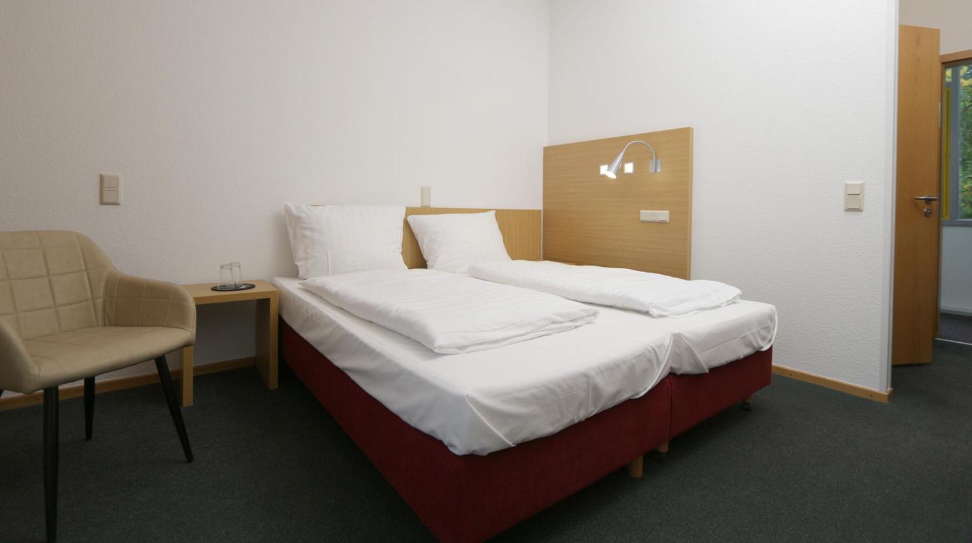 Gaestehaus Sportpark Nuembrecht Zimmer foto